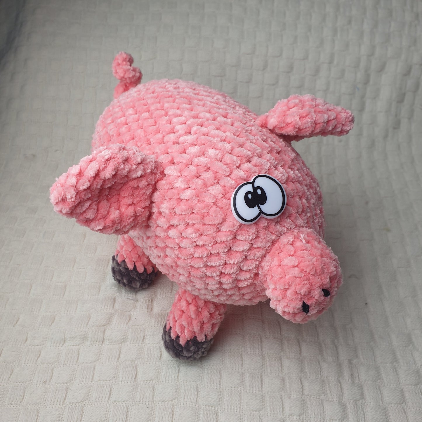 Crochet Pig Amigurumi Plushie *Handmade & Ready to ship*